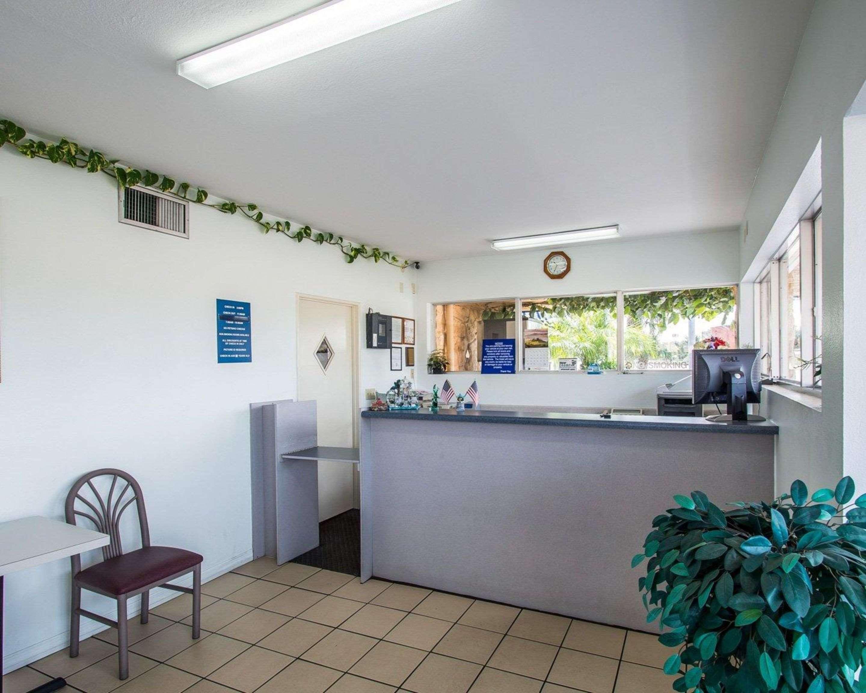 Rodeway Inn Fort Pierce I-95 Extérieur photo
