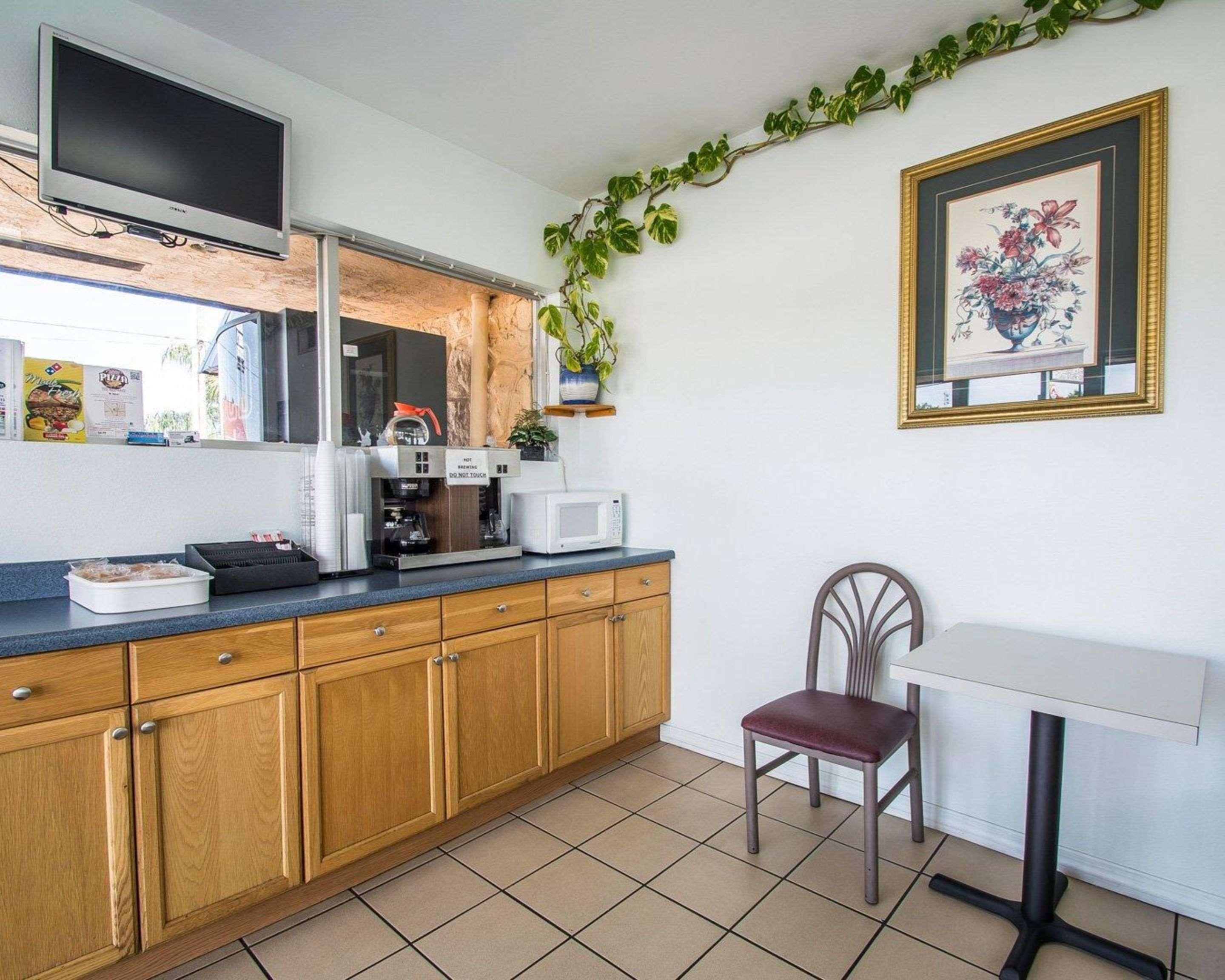 Rodeway Inn Fort Pierce I-95 Extérieur photo